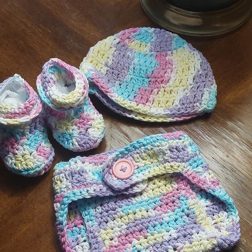 Crochet diaper cover set!